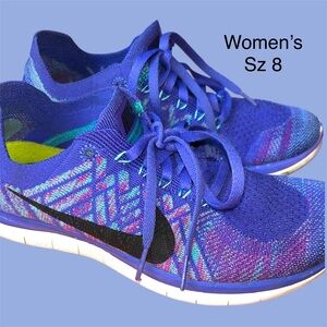 Nike Women’s Running Shoes Size 8